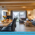 Kuestenkojen Mit 4 Fuer 1 Bis 8 Pers Mit Diversen Schlafzimmern, Garten Oder Balkon Büsum