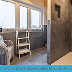 Kuestenkojen Mit 4 Fuer 1 Bis 8 Pers Mit Diversen Schlafzimmern, Garten Oder Balkon بوسم
