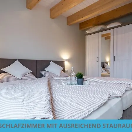 Kuestenkojen Mit 4 Fuer 1 Bis 8 Pers Mit Diversen Schlafzimmern, Garten Oder Balkon Büsum