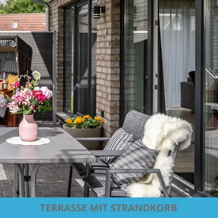 Kuestenkojen Mit 4 Fuer 1 Bis 8 Pers Mit Diversen Schlafzimmern, Garten Oder Balkon Büsum